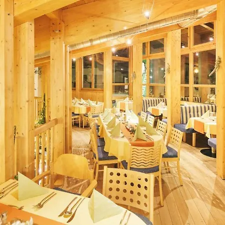 公寓 Haus Daheim 胡本